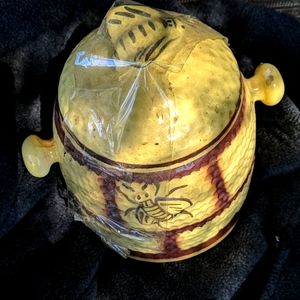 Vintage Bee Hive Sugar Bowl